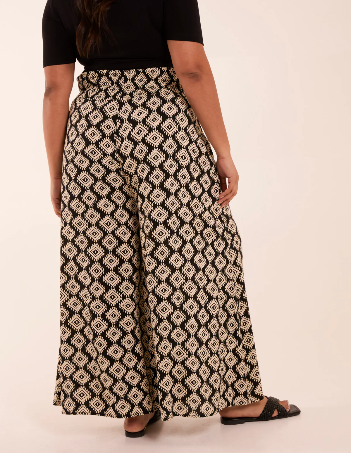 Curve Shirred Wide Leg Aztec Trousers - Image 5