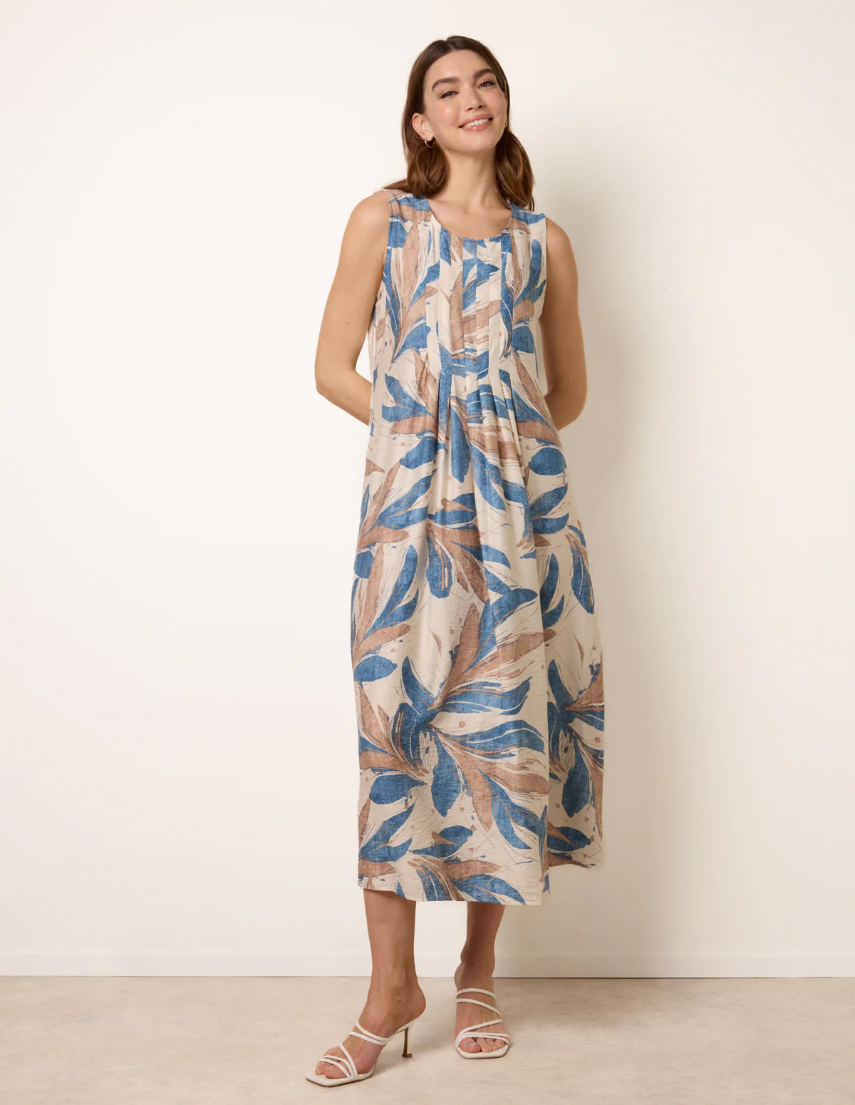 Dress With Tropical Leaf Print