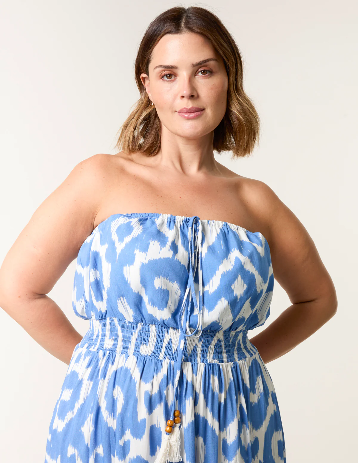 Curve Bandeau Shirred Waist Dress - Image 5