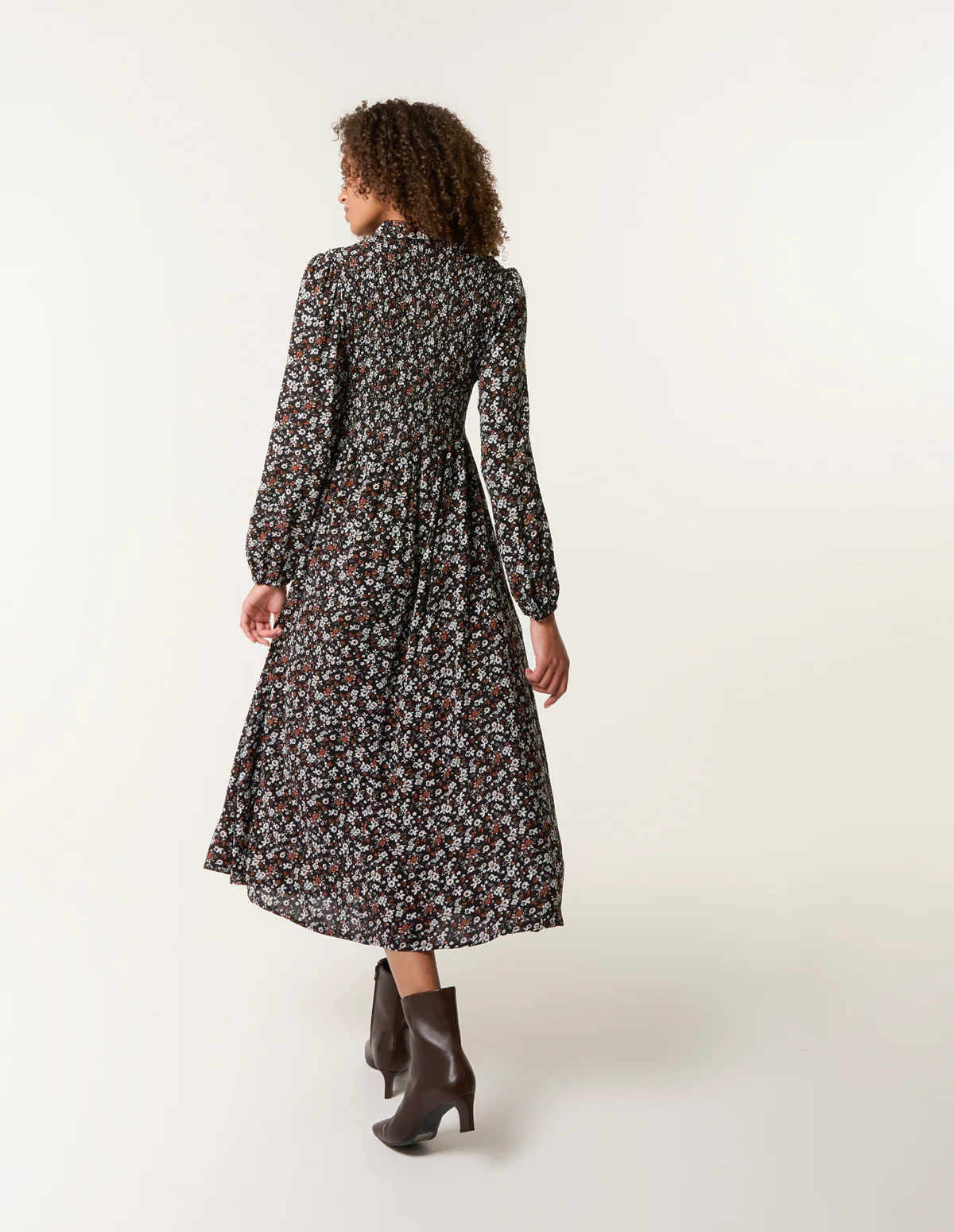 Ditsy Floral Long Sleeve Shirred Maxi Dress - Image 4