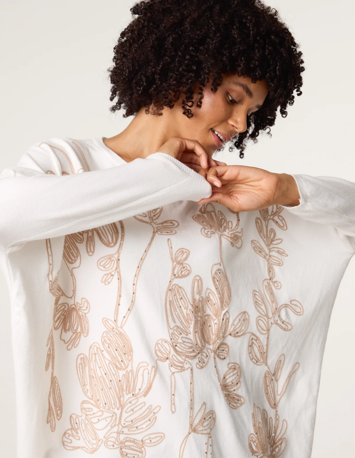 Embroidered Round Neck Jumper - Image 3