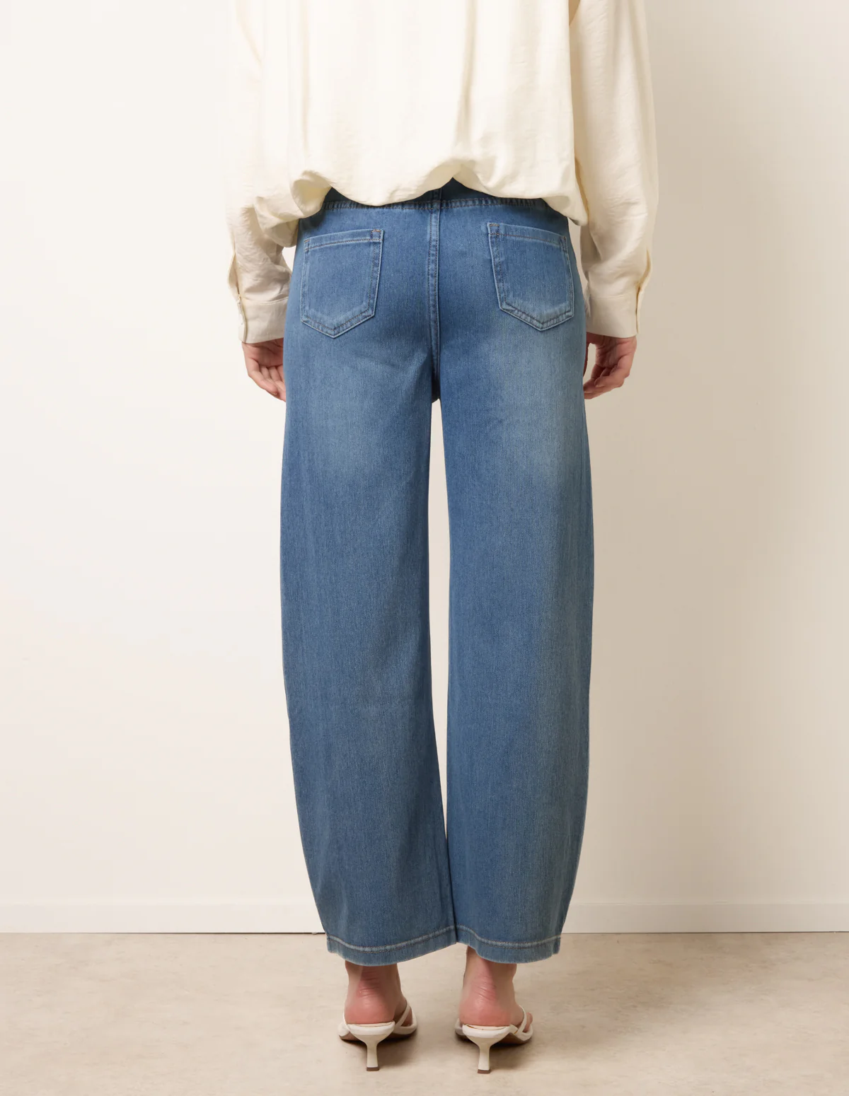 Drawstring Seam Detail Wide Leg Jeans - Image 4