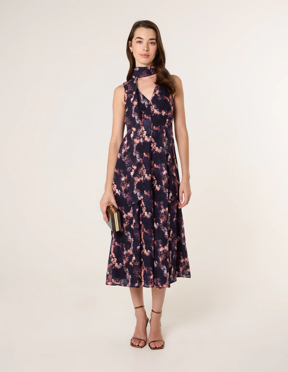 Luxe Tie V Neck Sleeveless Dress - Image 5