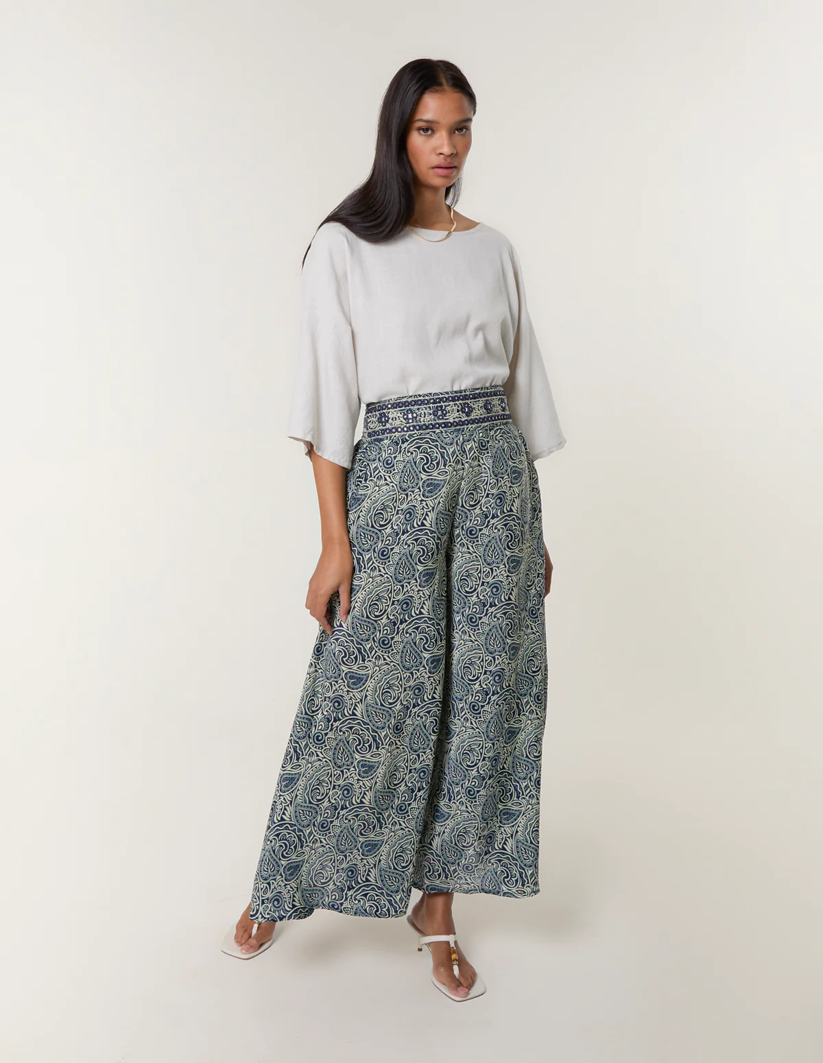 Embellished Waist Wide Leg Trousers