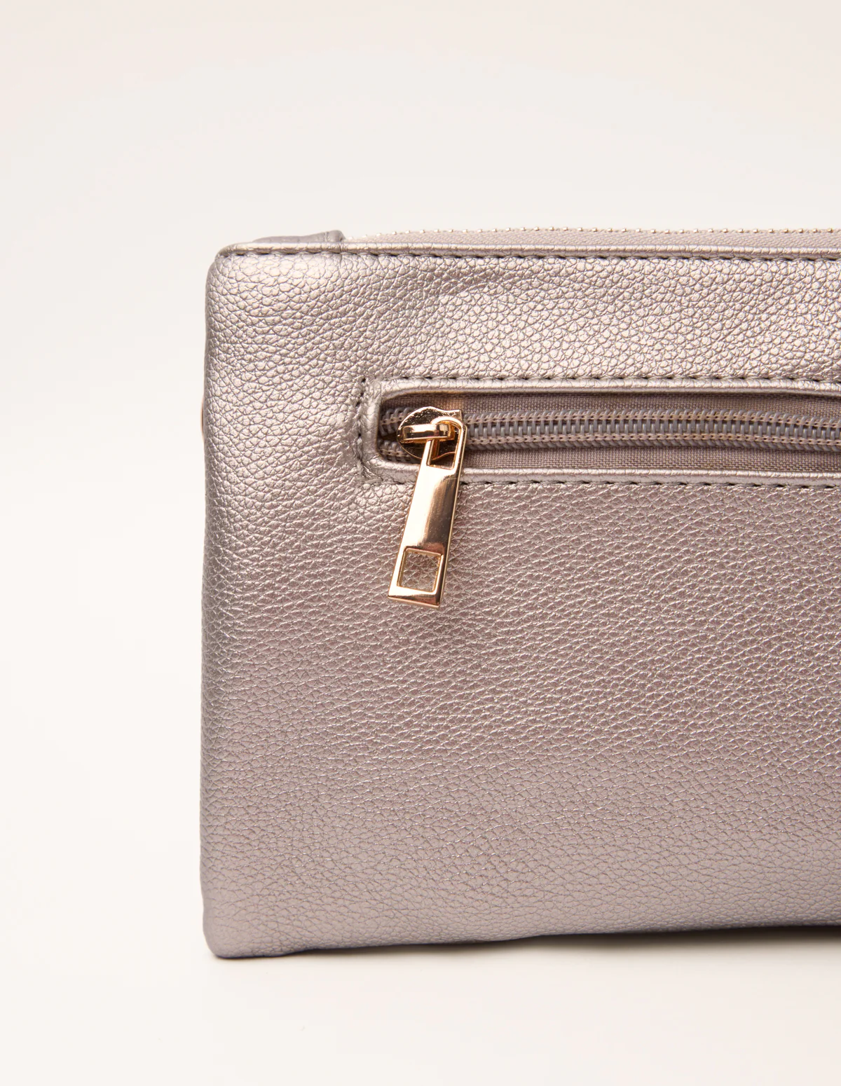 Detailed Zip Up Purse With Detachable Strap - Image 4
